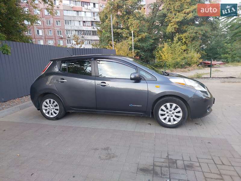 Хэтчбек Nissan Leaf 2013 в Днепре фото 14 Хэтчбек Nissan Leaf 2013 в Днепре