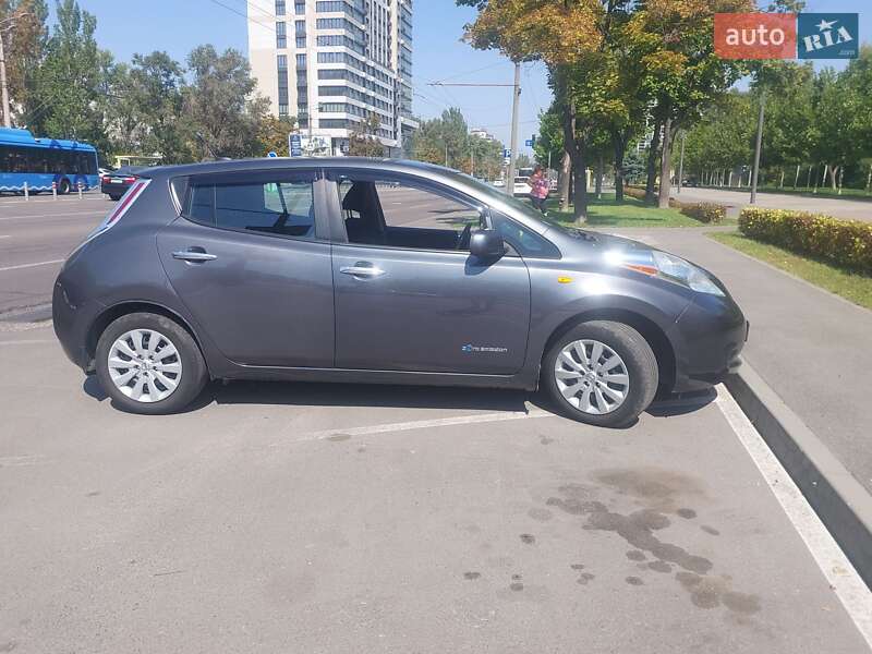 Хэтчбек Nissan Leaf 2013 в Днепре фото 18 Хэтчбек Nissan Leaf 2013 в Днепре