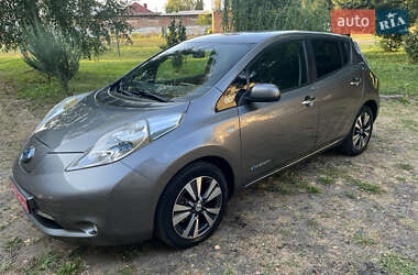 Хэтчбек Nissan Leaf 2014 в Луцке