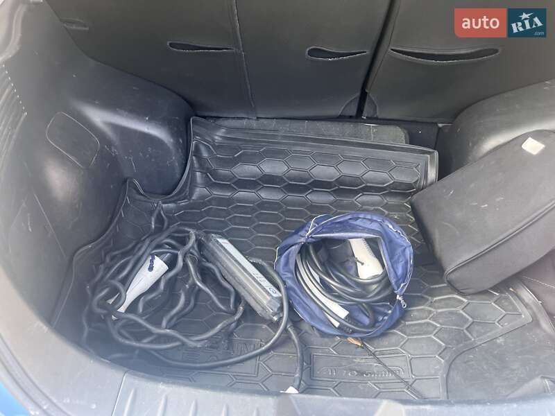 Хэтчбек Nissan Leaf 2013 в Львове фото 6 Хэтчбек Nissan Leaf 2013 в Львове