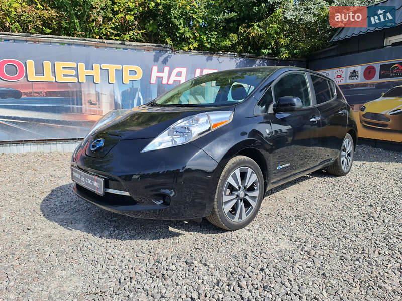 Хэтчбек Nissan Leaf 2016 в Киеве