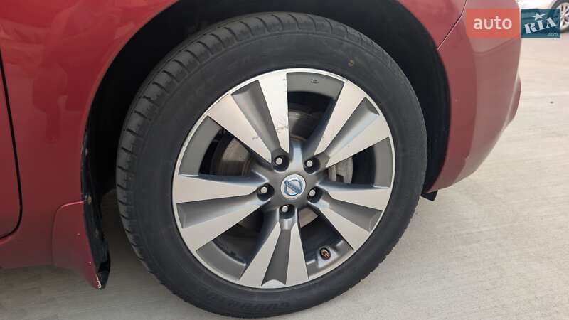 Хэтчбек Nissan Leaf 2013 в Луцке фото 10 Хэтчбек Nissan Leaf 2013 в Луцке