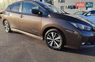 Хетчбек Nissan Leaf 2018 в Києві