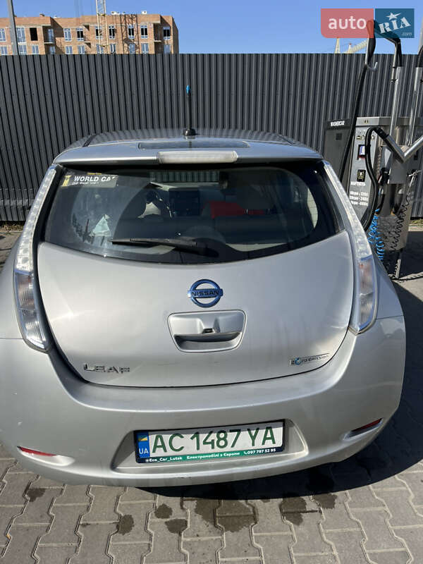 Хэтчбек Nissan Leaf 2012 в Луцке