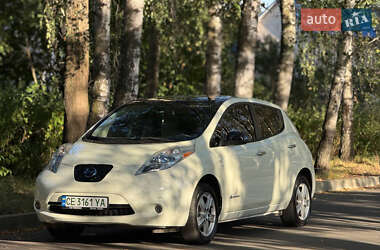 Хетчбек Nissan Leaf 2012 в Чернівцях
