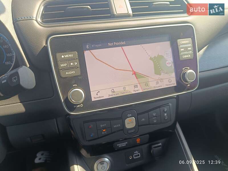 Хэтчбек Nissan Leaf 2019 в Городке фото 23 Хэтчбек Nissan Leaf 2019 в Городке