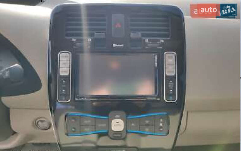 Хэтчбек Nissan Leaf 2014 в Каменец-Подольском фото 12 Хэтчбек Nissan Leaf 2014 в Каменец-Подольском