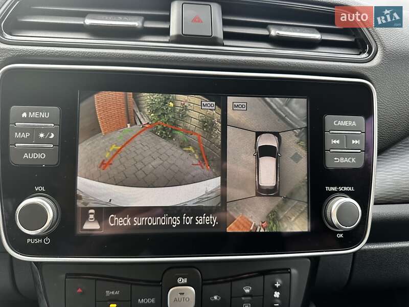 Хэтчбек Nissan Leaf 2023 в Ровно