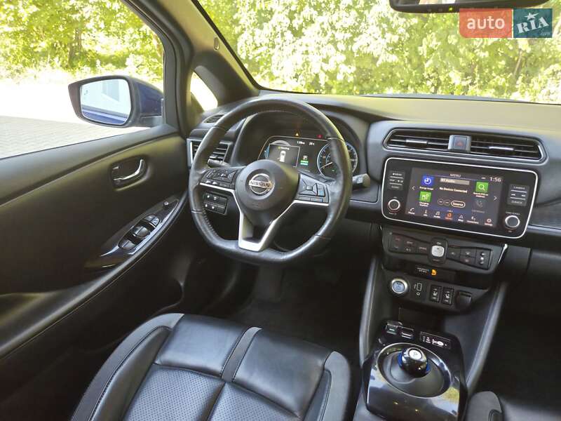 Хэтчбек Nissan Leaf 2019 в Хмельницком