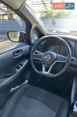Хэтчбек Nissan Leaf 2018 в 