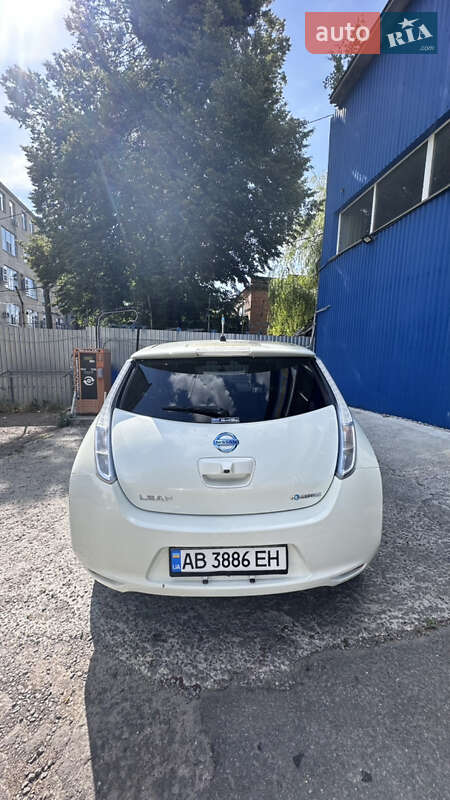 Nissan Leaf 2011