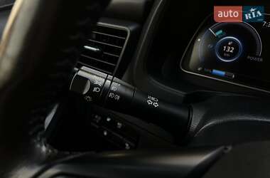 Хэтчбек Nissan Leaf 2021 в 