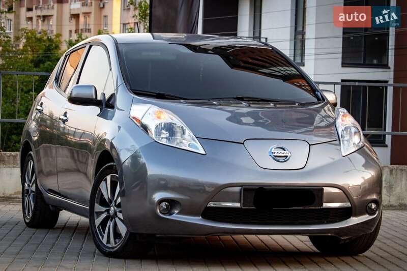Хэтчбек Nissan Leaf 2016 в Львове