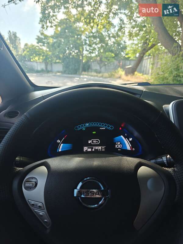 Хэтчбек Nissan Leaf 2012 в Днепре фото 10 Хэтчбек Nissan Leaf 2012 в Днепре
