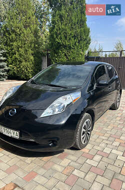 Хэтчбек Nissan Leaf 2013 в Днепре