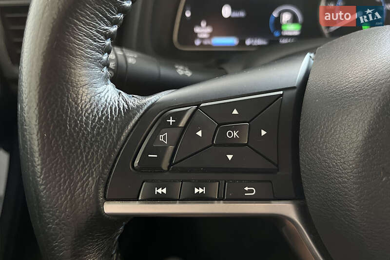 Хэтчбек Nissan Leaf 2019 в Шептицькому