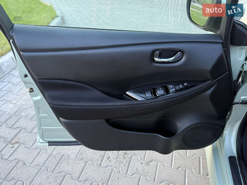 Хэтчбек Nissan Leaf 2018 в Тернополе фото 15 Хэтчбек Nissan Leaf 2018 в Тернополе