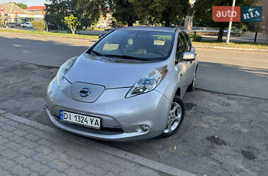 Хэтчбек Nissan Leaf 2012 в Пирятине