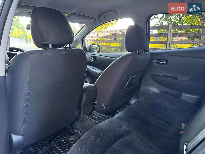 Хэтчбек Nissan Leaf 2016 в Киеве