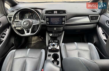Хэтчбек Nissan Leaf 2020 в 