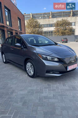 Хетчбек Nissan Leaf 2024 в Кременчуці