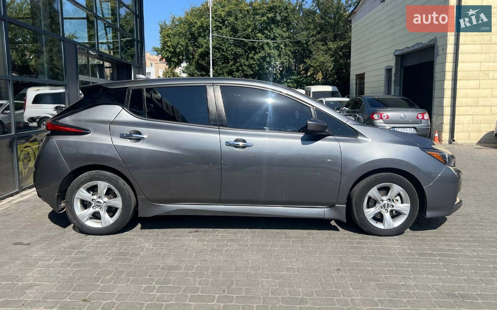 2022 Nissan Leaf - мініатюра 8