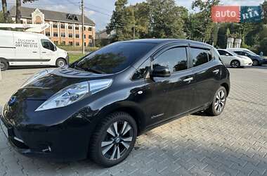 Хетчбек Nissan Leaf 2013 в Дрогобичі