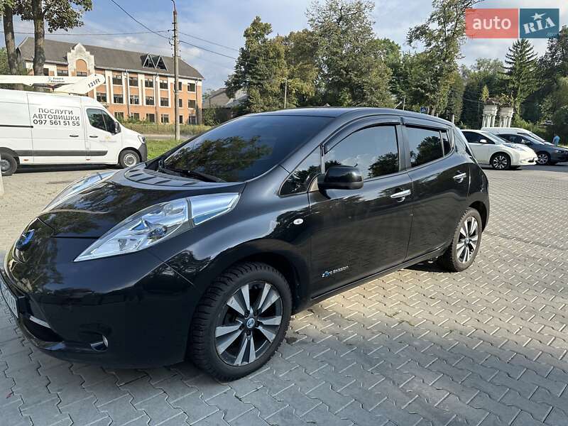 Хэтчбек Nissan Leaf 2013 в Дрогобыче фото Хэтчбек Nissan Leaf 2013 в Дрогобыче