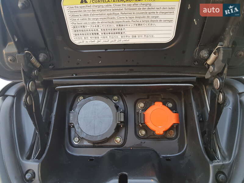 Хэтчбек Nissan Leaf 2012 в Белой Церкви