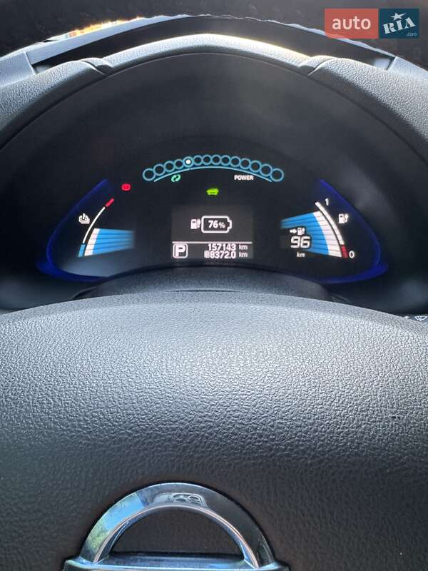 Хэтчбек Nissan Leaf 2015 в Тернополе