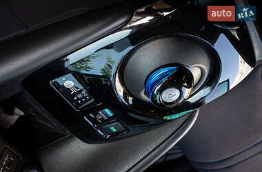 Хэтчбек Nissan Leaf 2023 в 