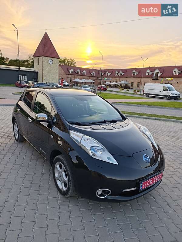 Хэтчбек Nissan Leaf 2014 в Тернополе