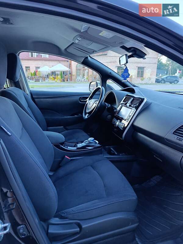 Хэтчбек Nissan Leaf 2014 в Тернополе