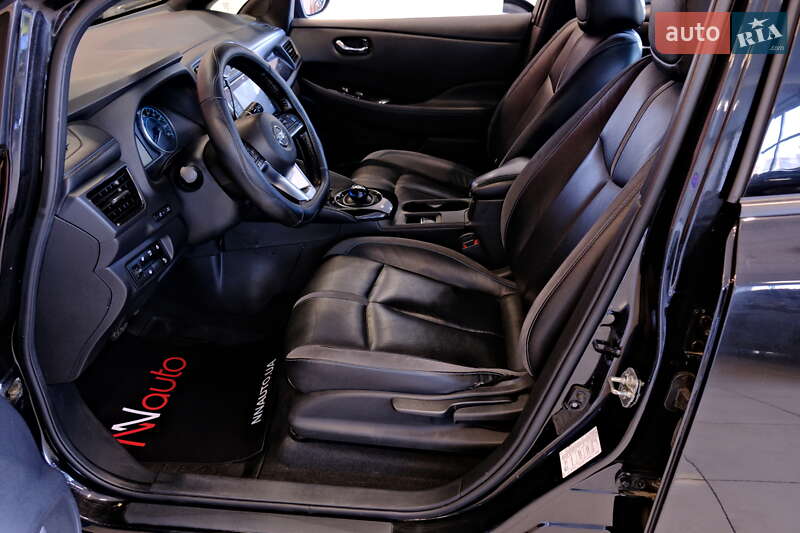 Хэтчбек Nissan Leaf 2022 в Одессе