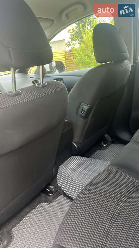 Хетчбек Nissan Leaf 2013 в Львові
