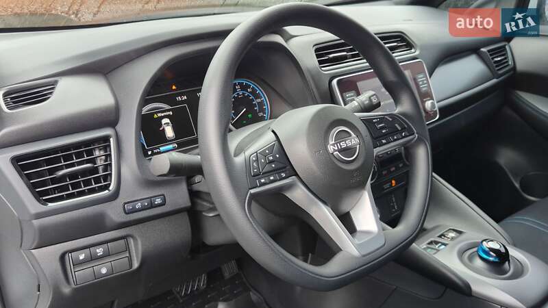 Хэтчбек Nissan Leaf 2024 в Тернополе