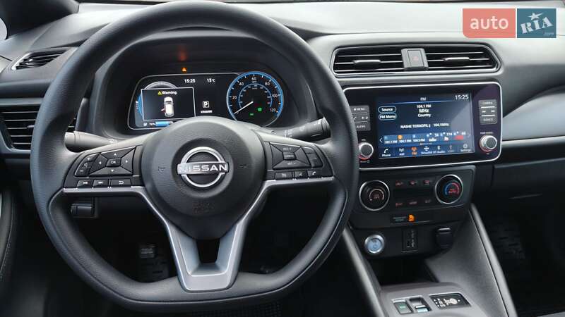 Хэтчбек Nissan Leaf 2024 в Тернополе