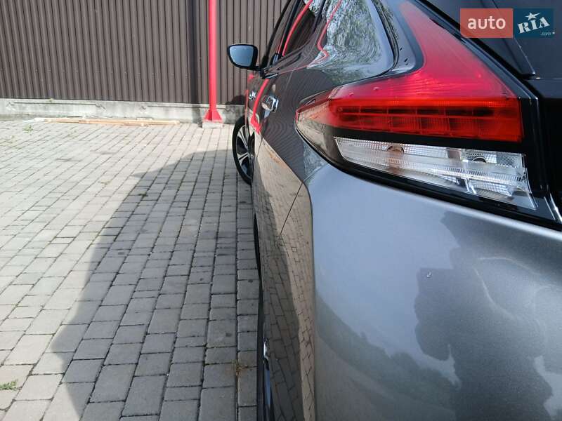 Хэтчбек Nissan Leaf 2020 в Ивано-Франковске