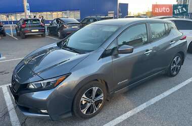 Хэтчбек Nissan Leaf 2019 в Ровно