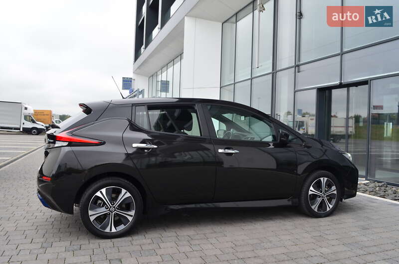 Хэтчбек Nissan Leaf 2020 в Львове