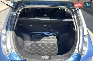 Хэтчбек Nissan Leaf 2014 в 