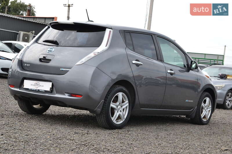 Хэтчбек Nissan Leaf 2016 в Луцке
