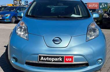 Хэтчбек Nissan Leaf 2014 в 