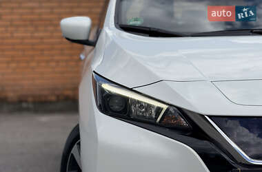 Хэтчбек Nissan Leaf 2018 в 