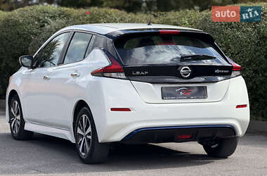 Хэтчбек Nissan Leaf 2018 в 