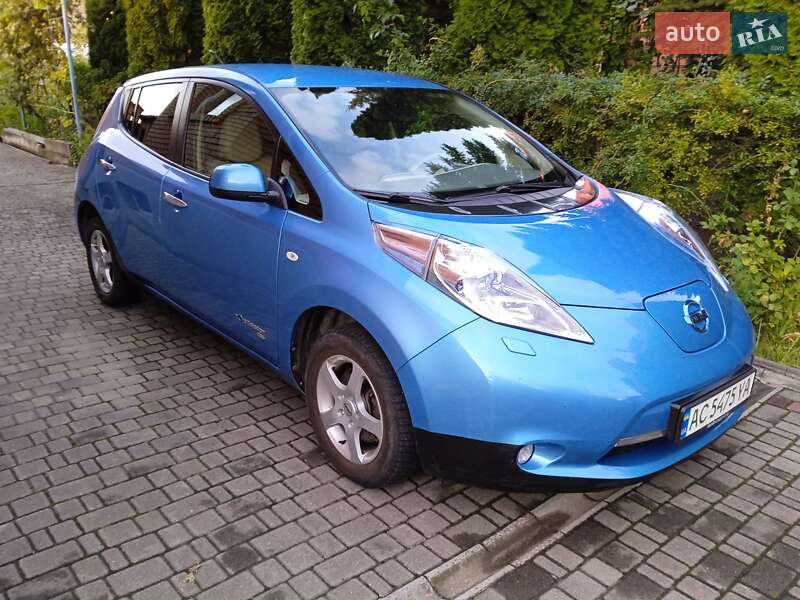 Хетчбек Nissan Leaf 2012 в Луцьку