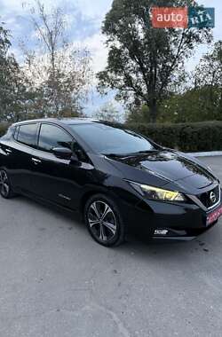 Хетчбек Nissan Leaf 2018 в Кам'янському