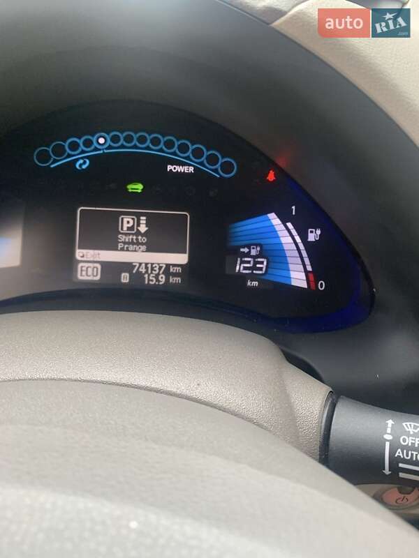 Хэтчбек Nissan Leaf 2012 в Тернополе