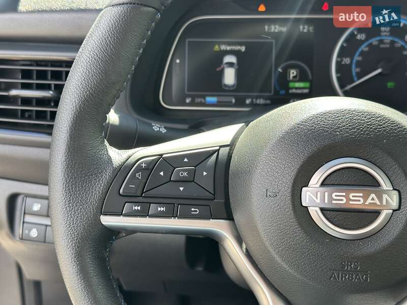 Хетчбек Nissan Leaf 2024 в Києві