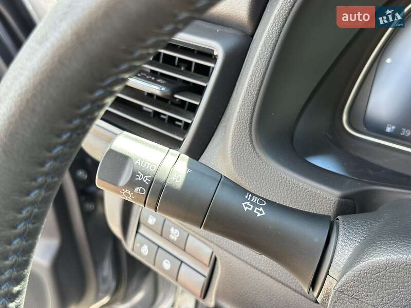 Хетчбек Nissan Leaf 2024 в Києві